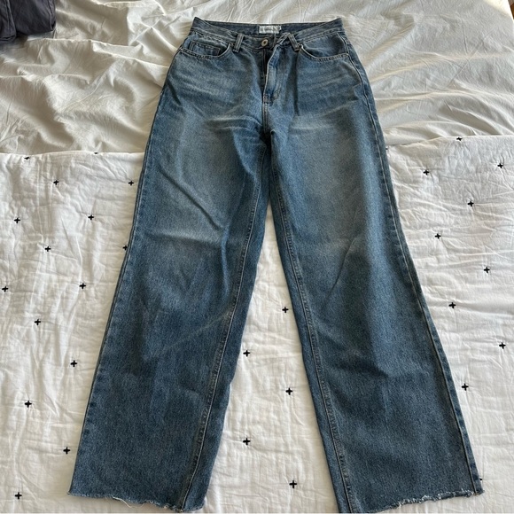 Moia Jeans - Picture 2 of 5